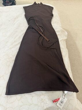 Brown Sleevelesse Mock Neck Maxi Dress with Belt, Cider brand new with tag, SM